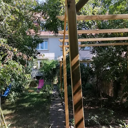 Ravissante Petite Casa de hóspedes